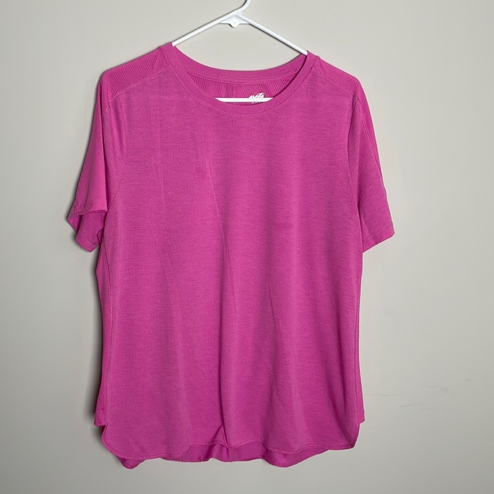 Avia Pink Athletic Short sleeve top- side panels- curved hem- vented- XL